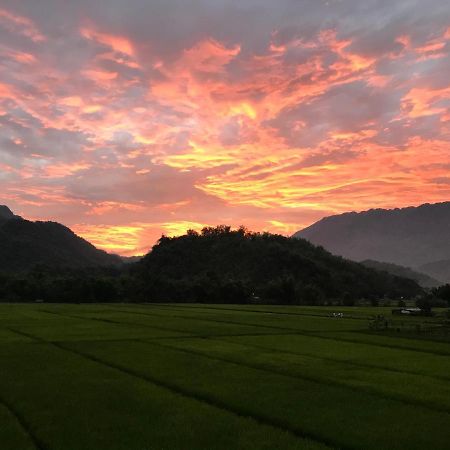 Jomo House Mai Chau Hotel Hoa Binh Bagian luar foto